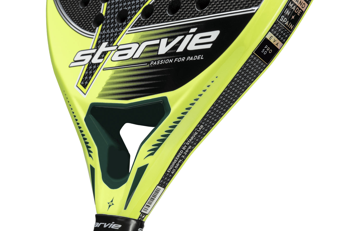 Frame detail of the StarVie Aquila Pro padel racket, highlighting Pro 50 rubber and Spanish craftsmanship.